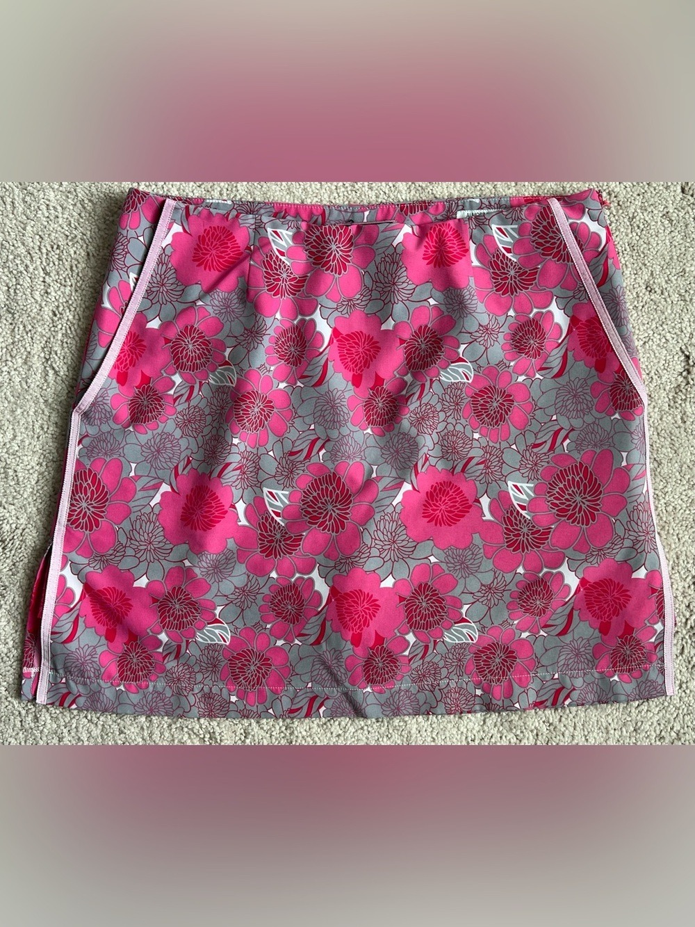 Golftini Almost Famous Floral Skort in Pink & Gray